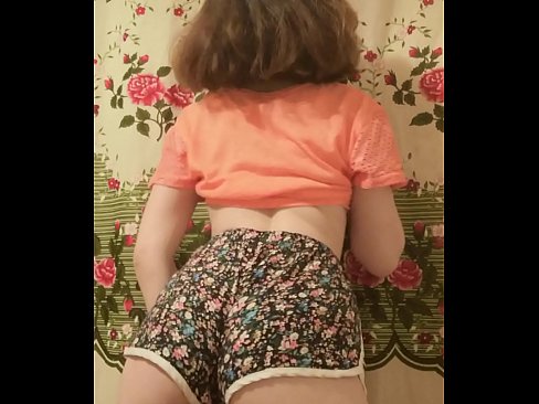 ❤️ Sexy na batang babe na hinuhubad ang kanyang shorts sa camera ❤ Homemade porn sa amin tl.studiya-lpg-massazha-na-metro-vodnyj-stadion.ru ☑